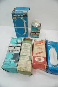 lot 137 image: Vintage Thermos & Alladin Replacement Fillers