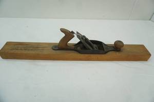 lot 141 image: Vintage Wood Plane