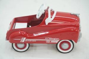lot 166 image: Hallmark Galleries Kiddie Car Classics Limited Edition diecast model 1933 Red Champion