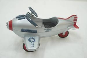 lot 167 image: Hallmark Galleries Kiddie Car Classics Limited Edition diecast model Murray Airplane