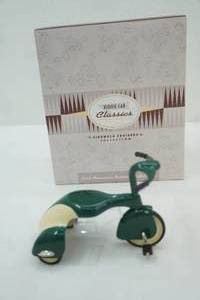 lot 172 image: Kiddie Car Classics Sidewalk Cruisers Collection 1939 American National Pedal Bike. Diecast model