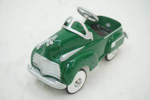 lot 190 image: Kiddie Car Classics 1941 Steelcraft Chrysler