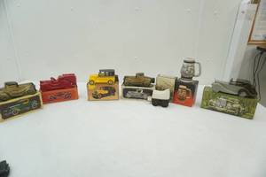 lot 223 image: Vintage Avon Perfume, Aftershave, & Cologne Bottles with Original Boxes