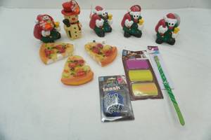 lot 258 image: Vintage Dog Squeak Toys, Leash, collar, flea comb