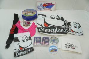 lot 260 image: Vintage Disney Memorabilia
