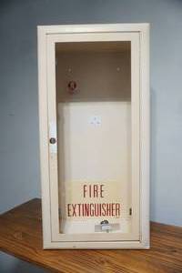 lot 286 image: Metal Fire Extinguisher Cabinet 18.5x14.5x8.5