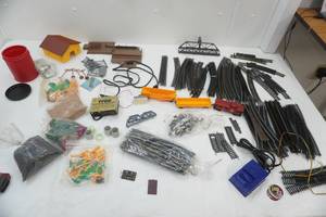 lot 292 image: Electric Train Track and Accessories