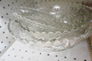 lot 308 image: Collectible Vintage Ceramics and Glassware Lot