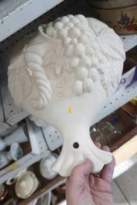 lot 320 image: Collectible Vintage Ceramic Wall Pocket and Cookie Tins