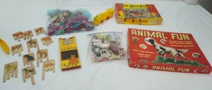 lot 331 image: Vintage Toys