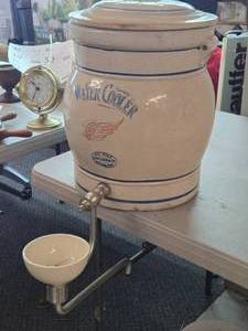 Red Wing 5-Gallon Stoneware Water Cooler Water Fountain