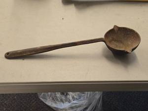 Vintage 18 Cast Iron Smelting Ladle