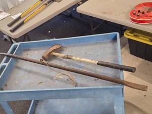 Wrecking Bar  Splitting Maul