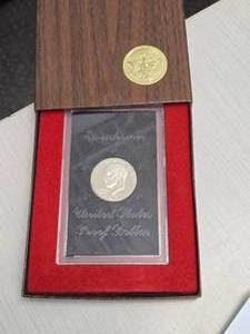 1971 U.S. Mint Proof Eisenhower Dollar Coin (in protective case)