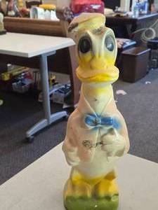 Vintage 1930s-1940s Donald Duck theme Carnival Chalkware Statue