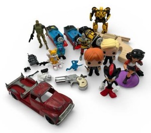 lot 12 image: Vintage & Modern Toy Lot
