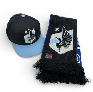 lot 15 image: Mitchell & Ness Minnesota United FC Snapback Hat & Scarf