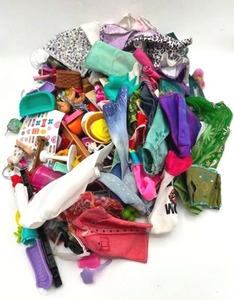 lot 18 image: Barbie Doll Accessories & Toy Lot