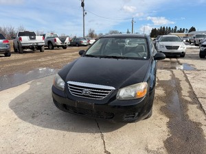 lot 9 image: 2009 Kia Spectra