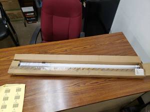 lot 24 image: Light Bulbs