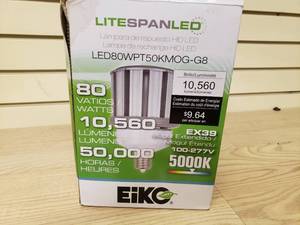 lot 32 image: Light Bulb