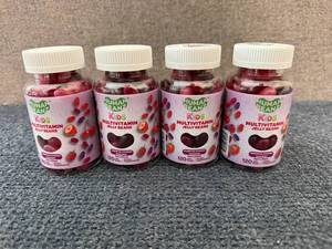 lot 7 image: 4 Bottles Of Kids Multivitamin