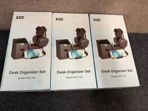 lot 8 image: 3 Desk Organizing Sets