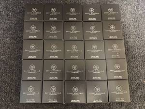 lot 46 image: 15 Jars Of Savvy Minerals Setting Powder