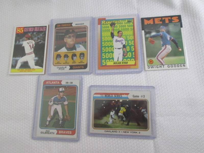 lot 83 image: 6 Vintage Baseball Cards...