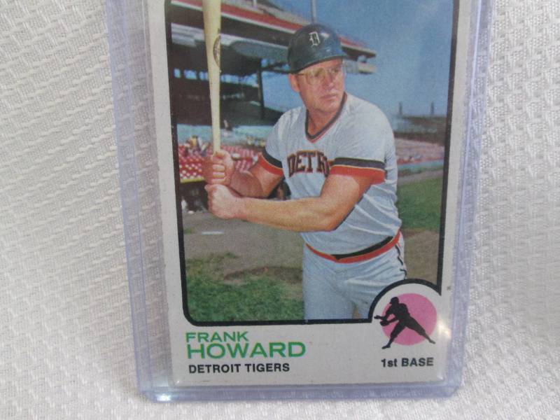 lot 95 image: 1973 Topps Frank Howard #560 Card...