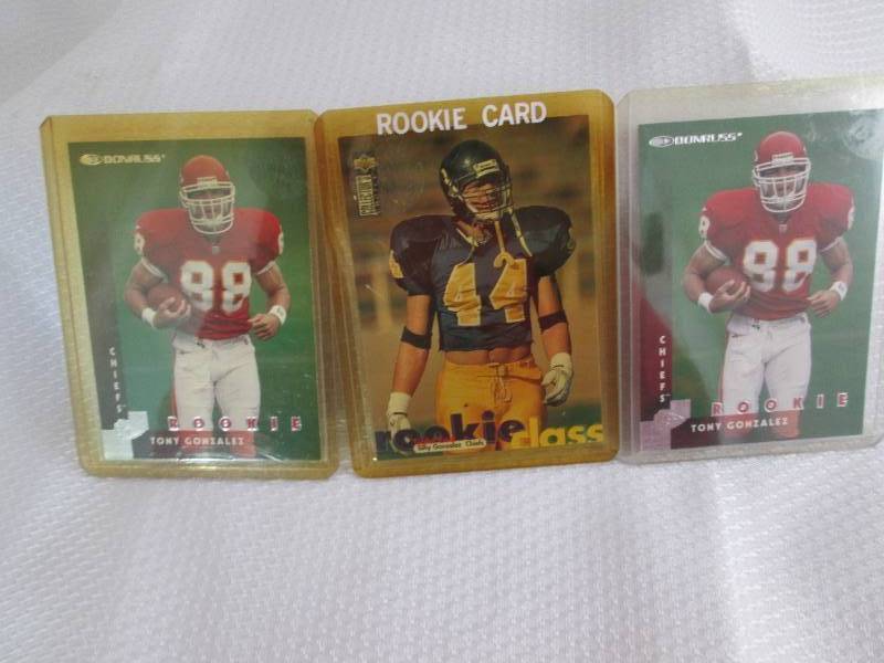 lot 277 image: 3 Tony Gonzales Rookie Cards...