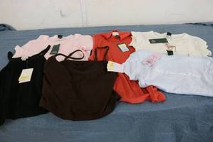 lot 634 image: 6 Size M womens tops new with tags...