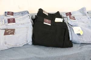 lot 645 image: 6 Pairs of womens size 20 and 22 A...