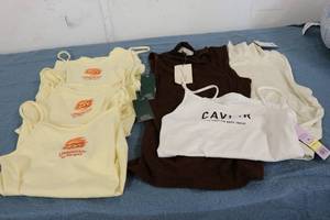 lot 653 image: 6 Size XXS and XS womens tops new ...