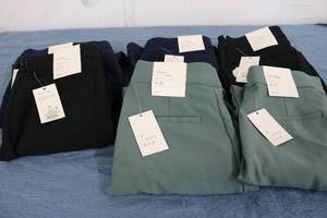 lot 656 image: 6 Pairs of A NEW DAY brand dress pa...