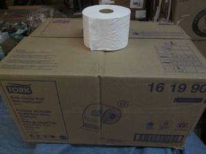 lot 508 image: 36 Rolls Tork bath tissue...