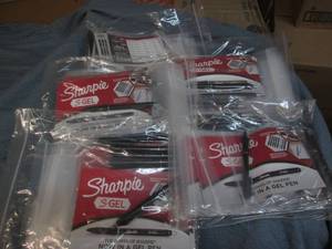 lot 512 image: 50 Sharpie S Gel sharpie pen sample...