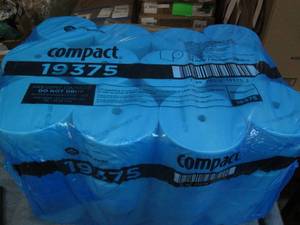 lot 520 image: 36 Rolls Georgia Pacific compact co...