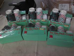 lot 558 image: 6 16oz hot and cold cups with lids...