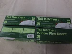 lot 576 image: 4 25 Packs of tall drawstring trash...