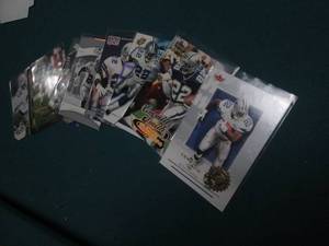 lot 118 image: Lot of football cards...