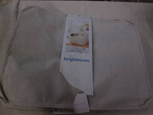 lot 731 image: Collapsible laundry bag...