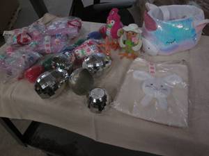 lot 758 image: Easter assortment...