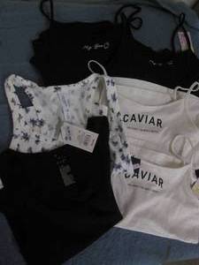 lot 686 image: 6 womens small tank tops...