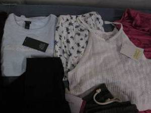 lot 699 image: mixed lot size medium womens shirt...