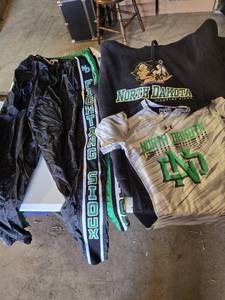 lot 44D image: University of North Dakota Sweatshirt (XL) and Workout Pants (24 waist)