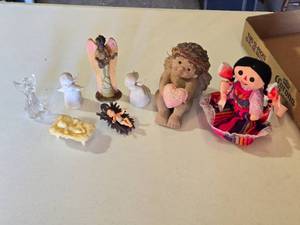 lot 60 image: Lot of Angel Figurines, Baby Jesus etc