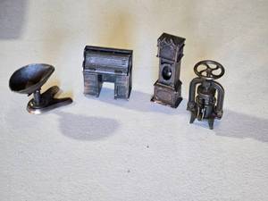 lot 74 image: Lot of 4 Miniature Metal Items Including Desk, Grandfather Clock, and More