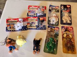 lot 109 image: Ty Beanie Babies Lot including Maple, Glory, Erin, Britannia, Libearty, Righty, Lefty, and more