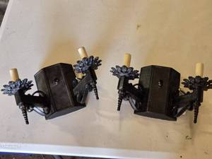 lot 117 image: Two Vintage Wall Sconces